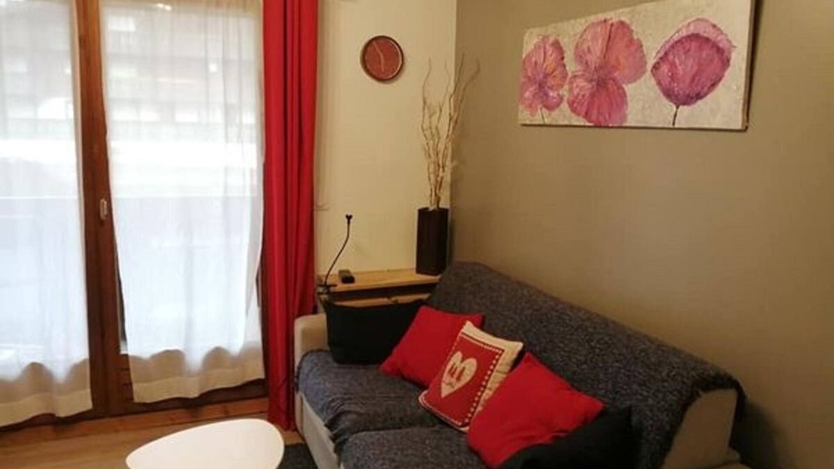 Les Contamines-Montjoie Apartment | Studio sleeps 4, 400 m from cable car