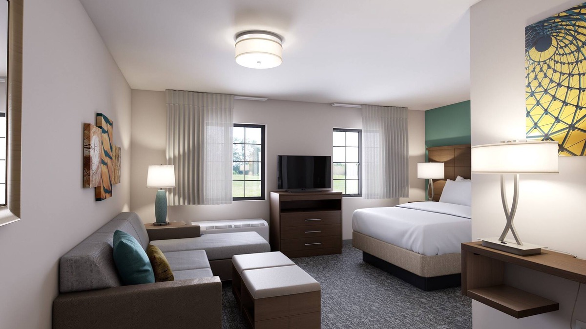 Vero Beach South Apartment | Studio | Free Breakfast and Pool @ Vero Beach