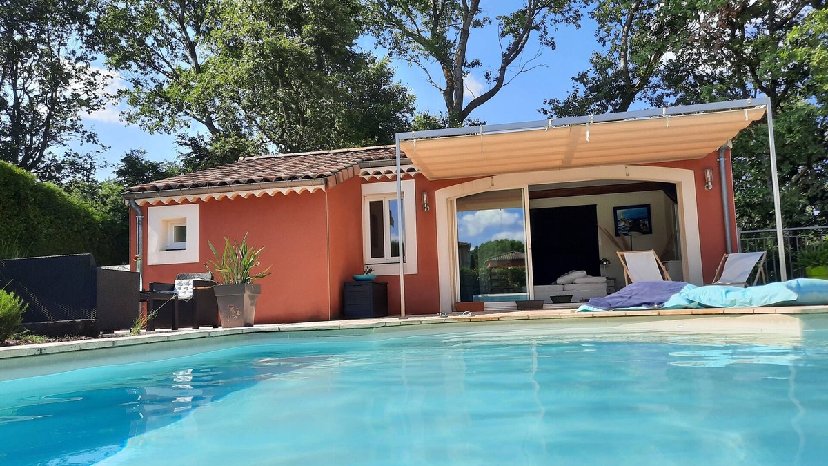 Montboucher-sur-Jabron House | Studio Independant Dans un Golf Avec Piscine et Jardin