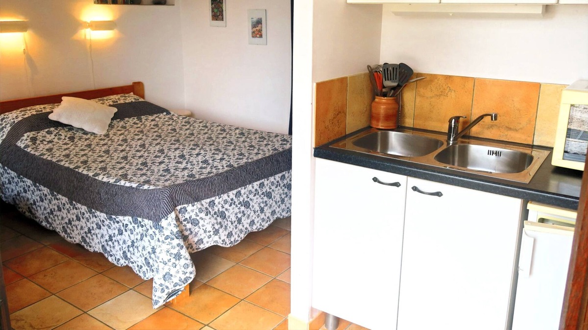 Castellane Apartment | Studio ideally situated for exploring the Verdon Gorges