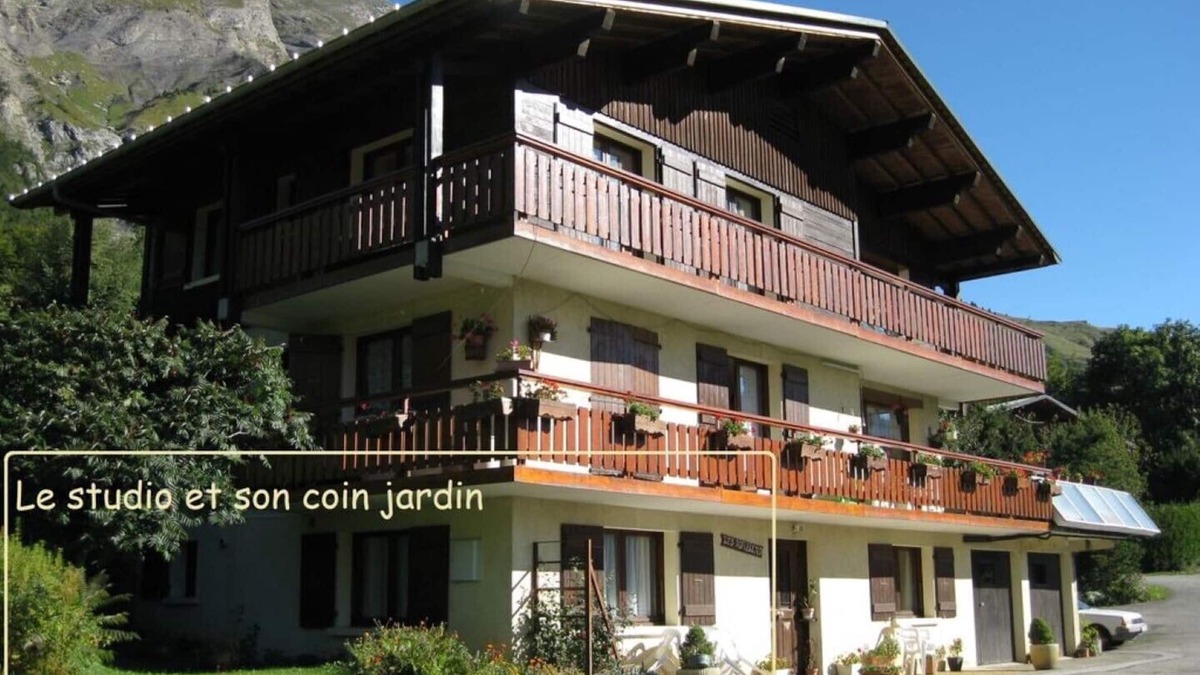 La Giettaz Ski Chalet | Studio in chalet, beautiful view, quiet, Col des Aravis - 2 Pers