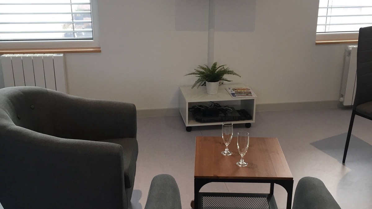 Pulversheim Apartment | Studio in new building ideal for travelling executive