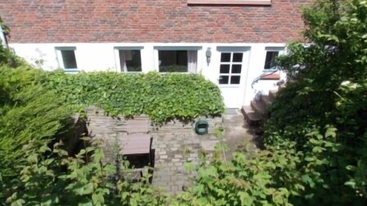 Norgaardholz Apartment | Studio in the basement with its own Treasse