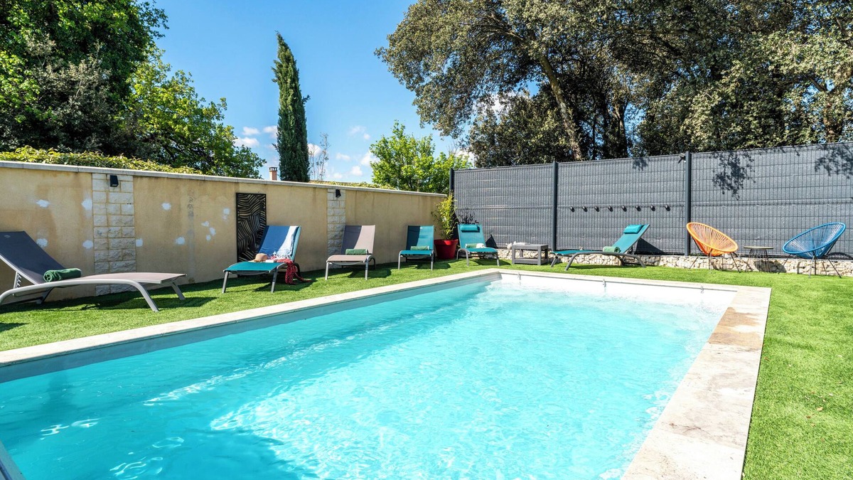 Bedoin Apartment | Studio 'La Petite Maison' with view of Mont Ventoux, Wi-Fi and air conditioning