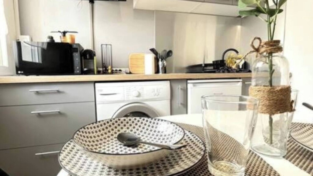 Romans-sur-Isere Apartment | Studio Lumière du Centre - Parking - Romans