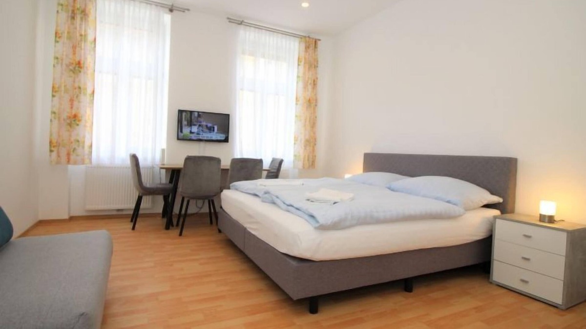 Meidling Apartment | Studio Meidling by Interhome