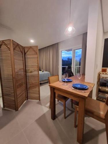 Alto Ribeirao Apartment | Studio moderno e bem equipado próximo à praia