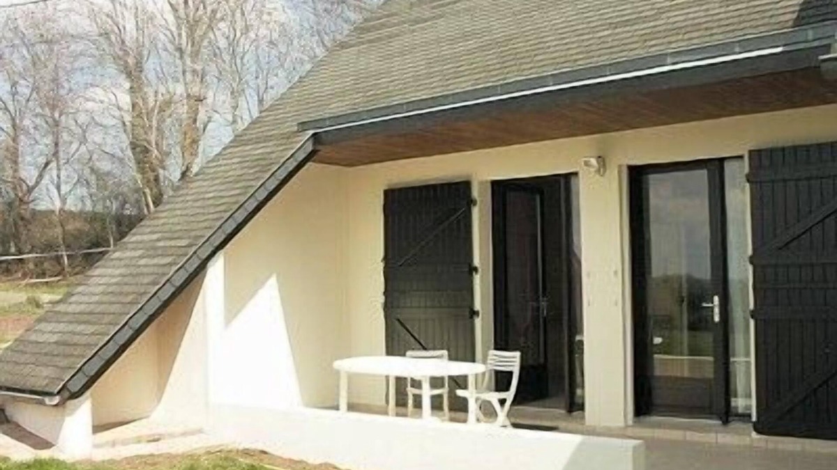 Nebouzat Apartment | Studio near Vulcania in the heart of the Auvergne volcanoes