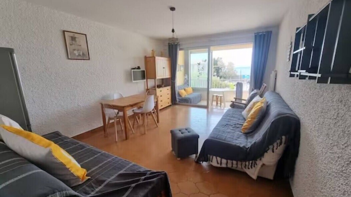 Le Brusc Apartment | Studio of 30m² with nice view on the sea