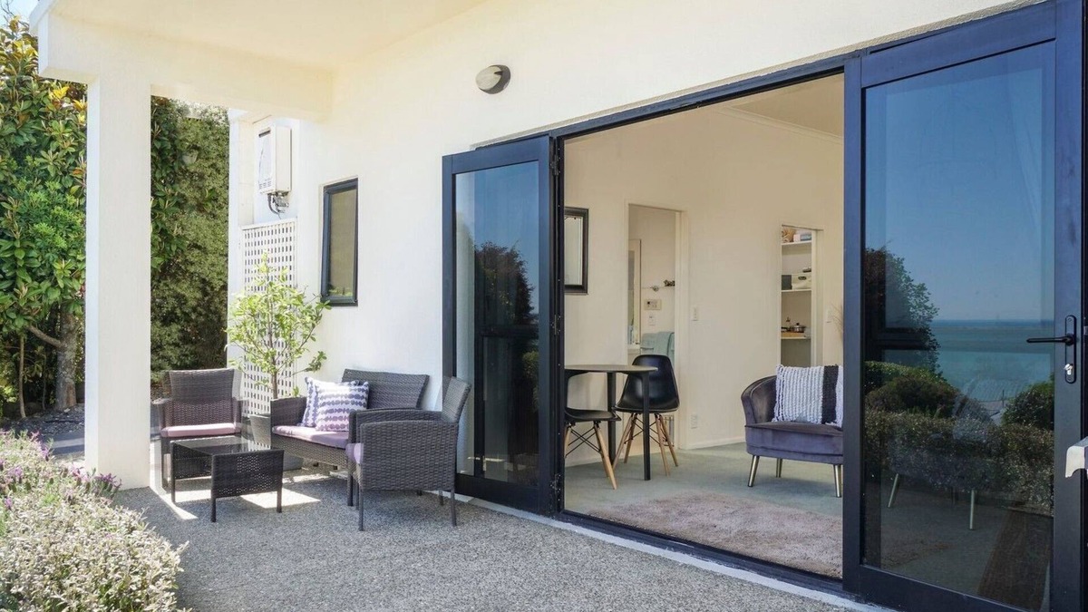 Atawhai Condo | Studio on Bay View.