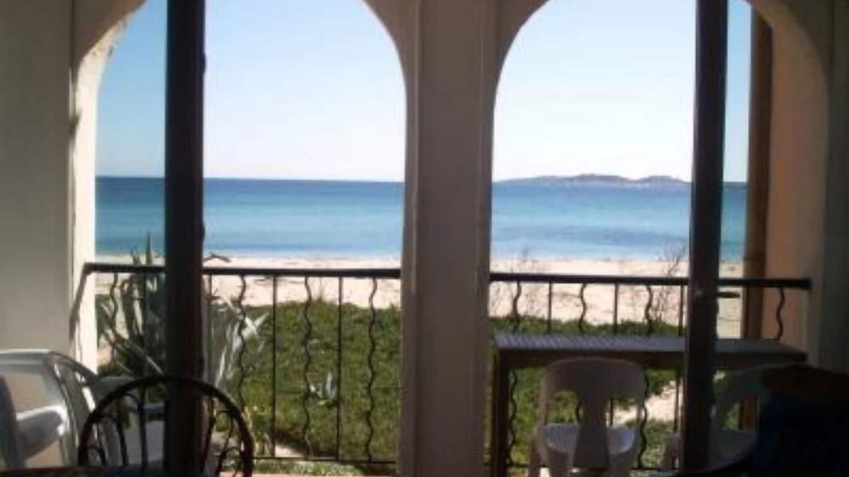 Port Grimaud Apartment | STUDIO ON THE BEACH ON THE GOLFE DE SAINT TROPEZ