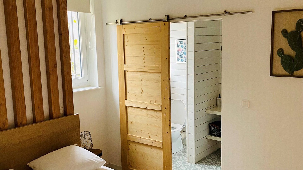 Le Creusot Apartment | Studio Paillotet-Studio-Comfort-Ensuite