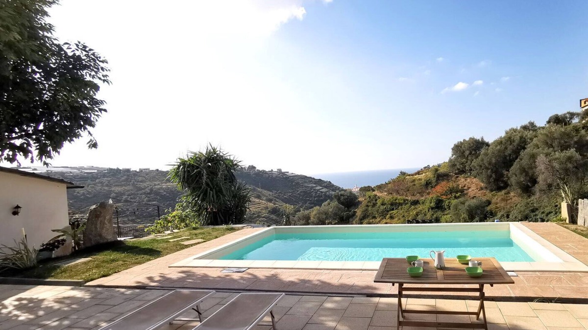 Pompeiana Apartment | Studio Pelagos - Studio Apartment, Sleeps 3
