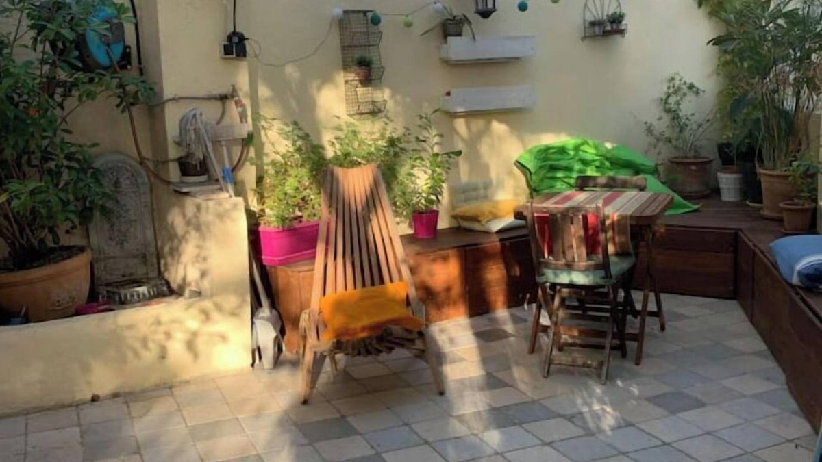 Perier Bed & Breakfast | Studio Perier with garden - Vélodrome 15 mns bus