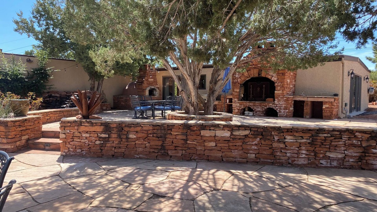West Sedona Apartment | Studio, Pool, breath taking views, near hiking trails and restaurants