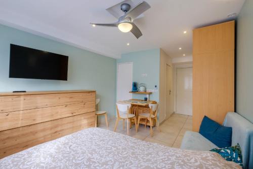 Villeneuve Loubet Beach Apartment | Studio pour 3 - Villeneuve Loubet