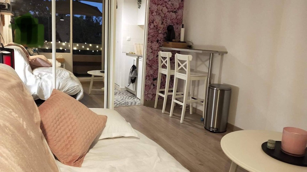 Beaux Arts-Boutonnet Apartment | ★ Studio Private terrace - Swimming pool - FREE WIFI & Parking ★