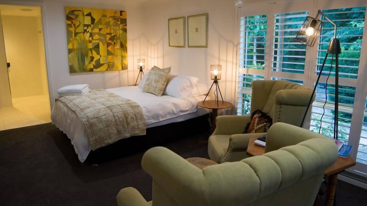 Millthorpe Apartment | Studio PYM23 a quiet getaway in the village for 2