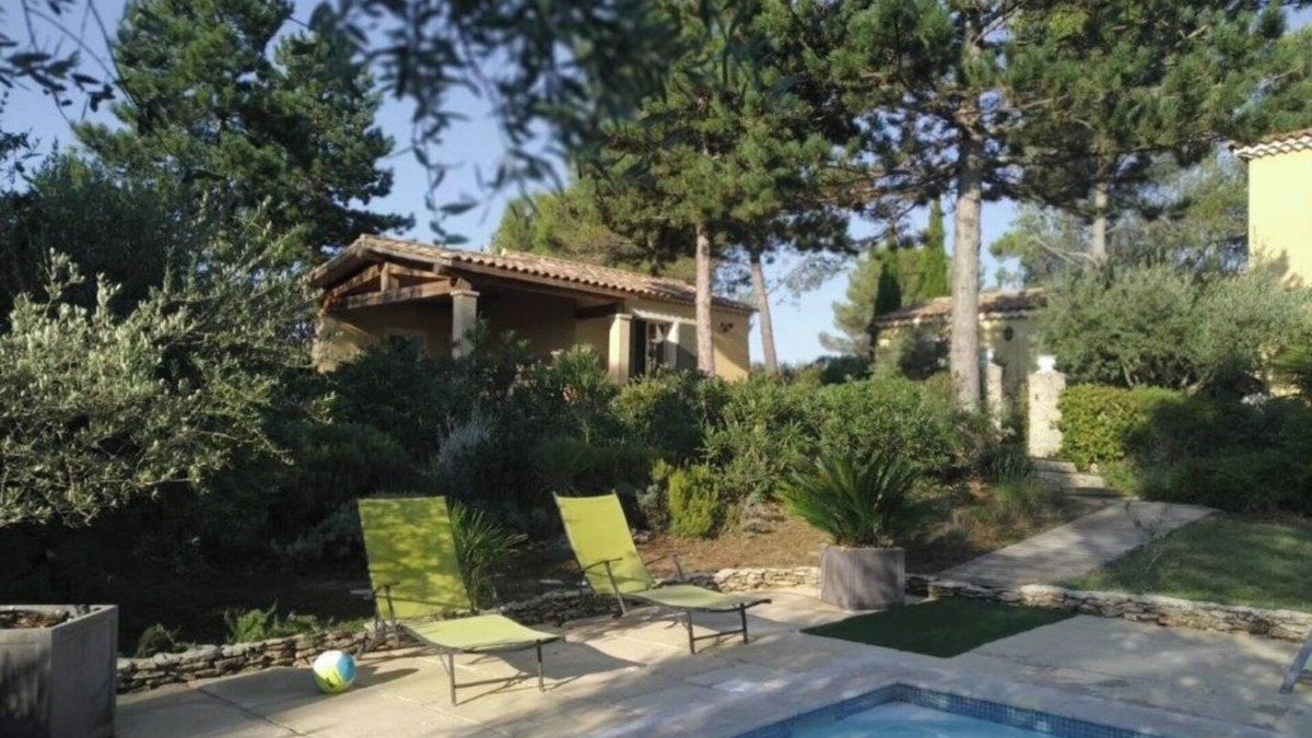 Saint-Siffret Bed & Breakfast | Studio room with large summer kitchen