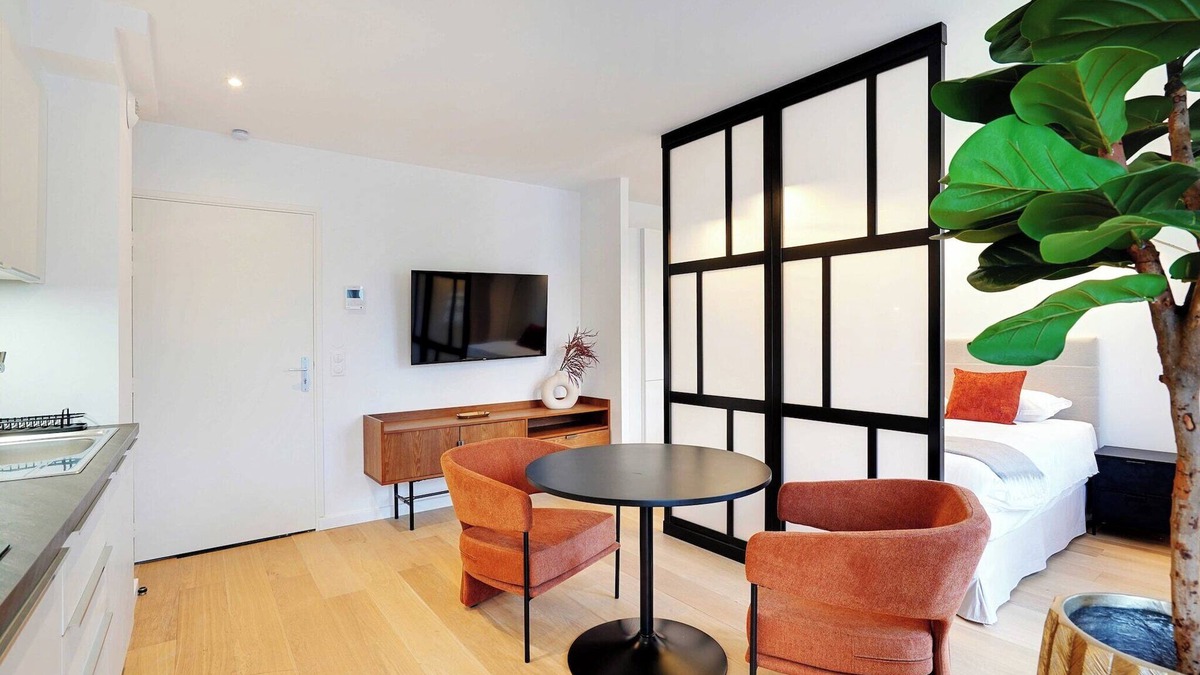 Levallois-Perret Apartment | Studio Sleek & Refined - Levallois-Perret