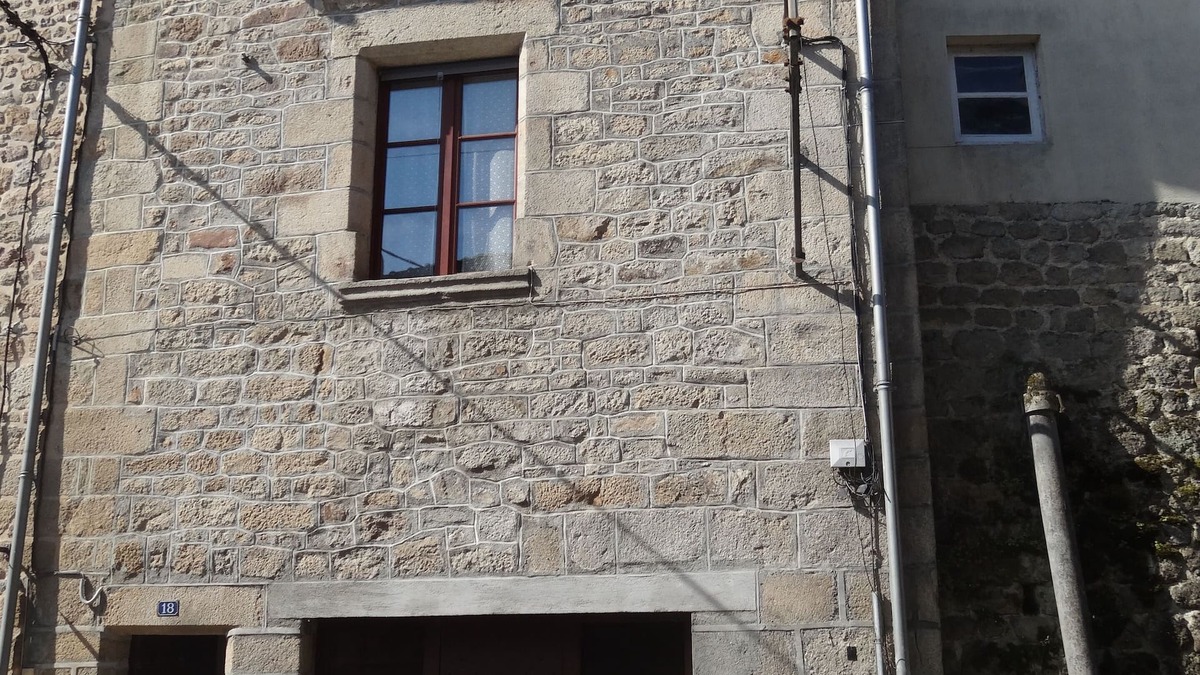 Eymoutiers Apartment | Studio St Jacques,heart of Medieval Eymoutiers on the pilgrims trail to Santiago
