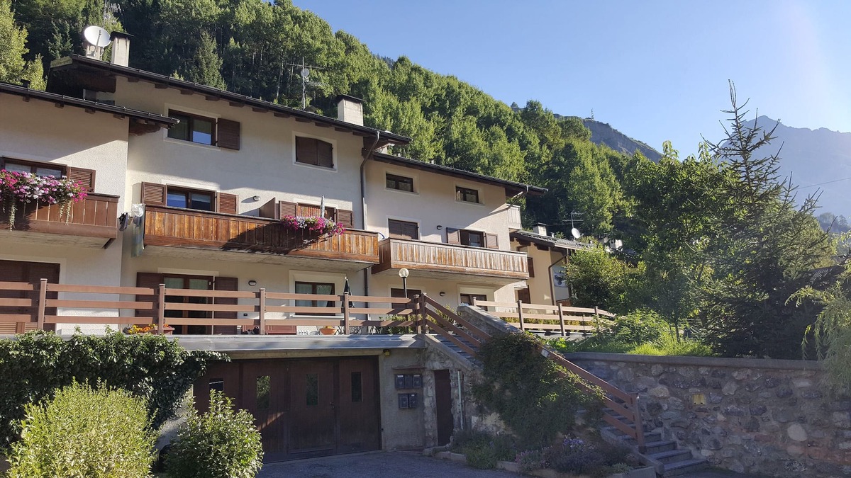 Isolaccia Apartment | STUDIO STUDIO BETWEEN BORMIO AND LIVIGNO