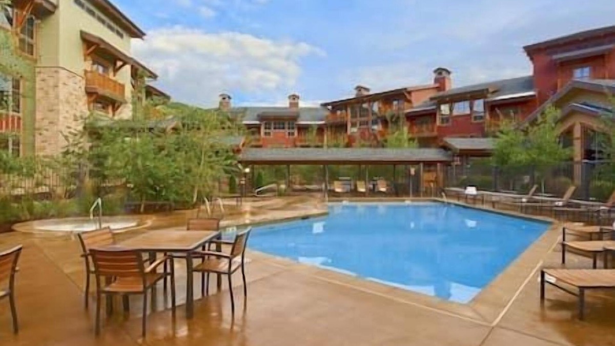 The Timbers Resort | Studio Sunrise Lodge Resort & Spa Ski-In/Out, Heated Pool