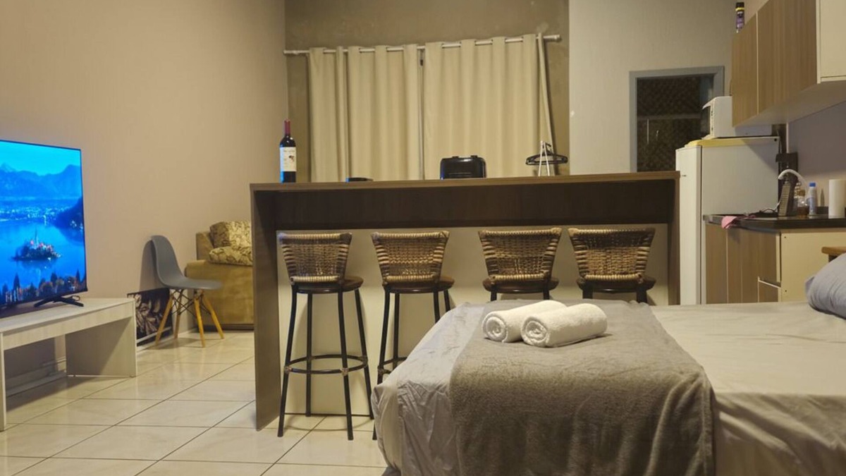 Gravatai Apartment | Studio with balcony, 500m from city hall.