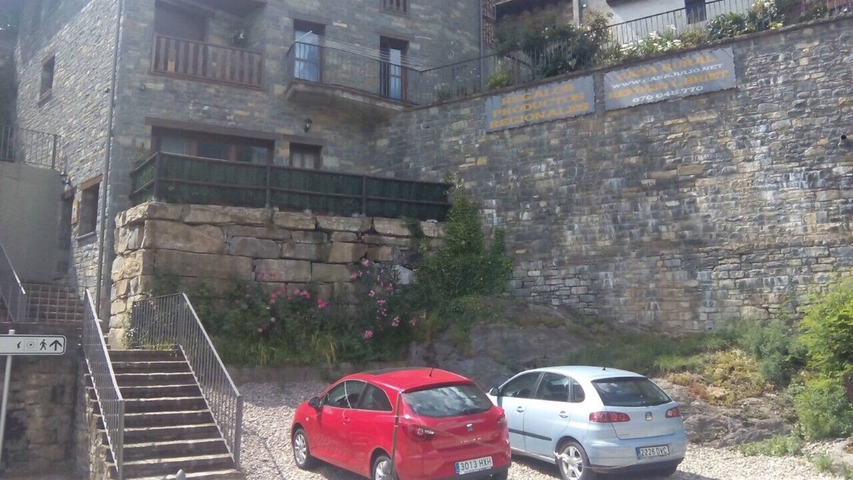 Torla Apartment | Studio with parking and terrace