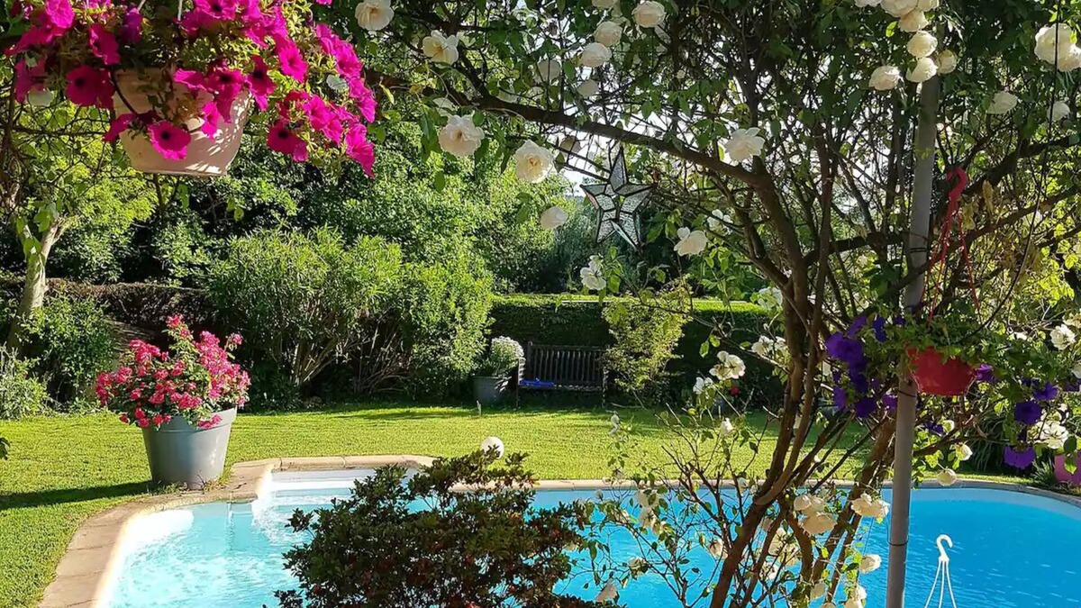 Peymeinade Apartment | Studio with private pool