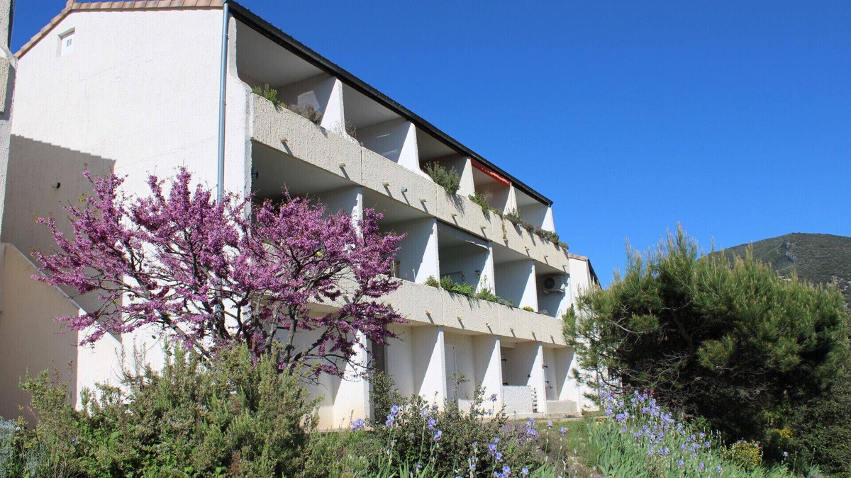 Mollans-sur-Ouveze Apartment | STUDOTEL 405 LES GENETS