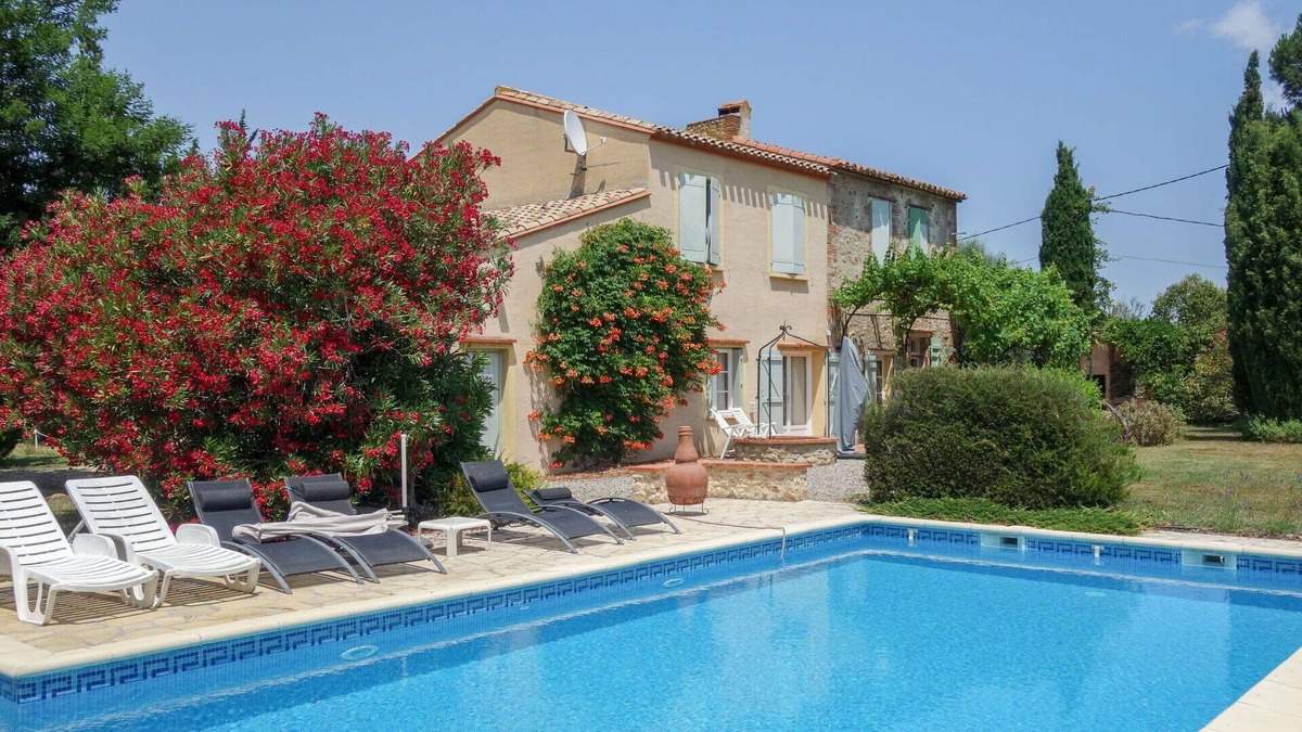 Palau-del-Vidre House | Stunning private villa for 6 people with WIFI, private pool, TV and terrace