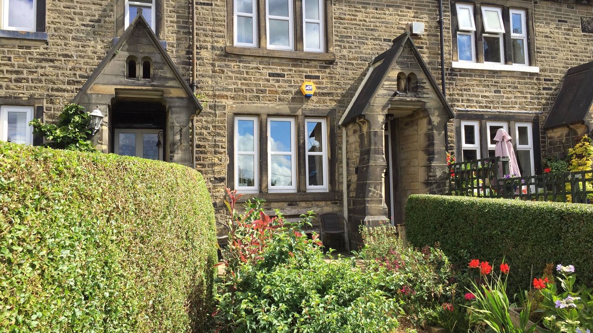 Halifax Cottage | Stunning 17c cottage, a true home away from home, in a delightful heritage area