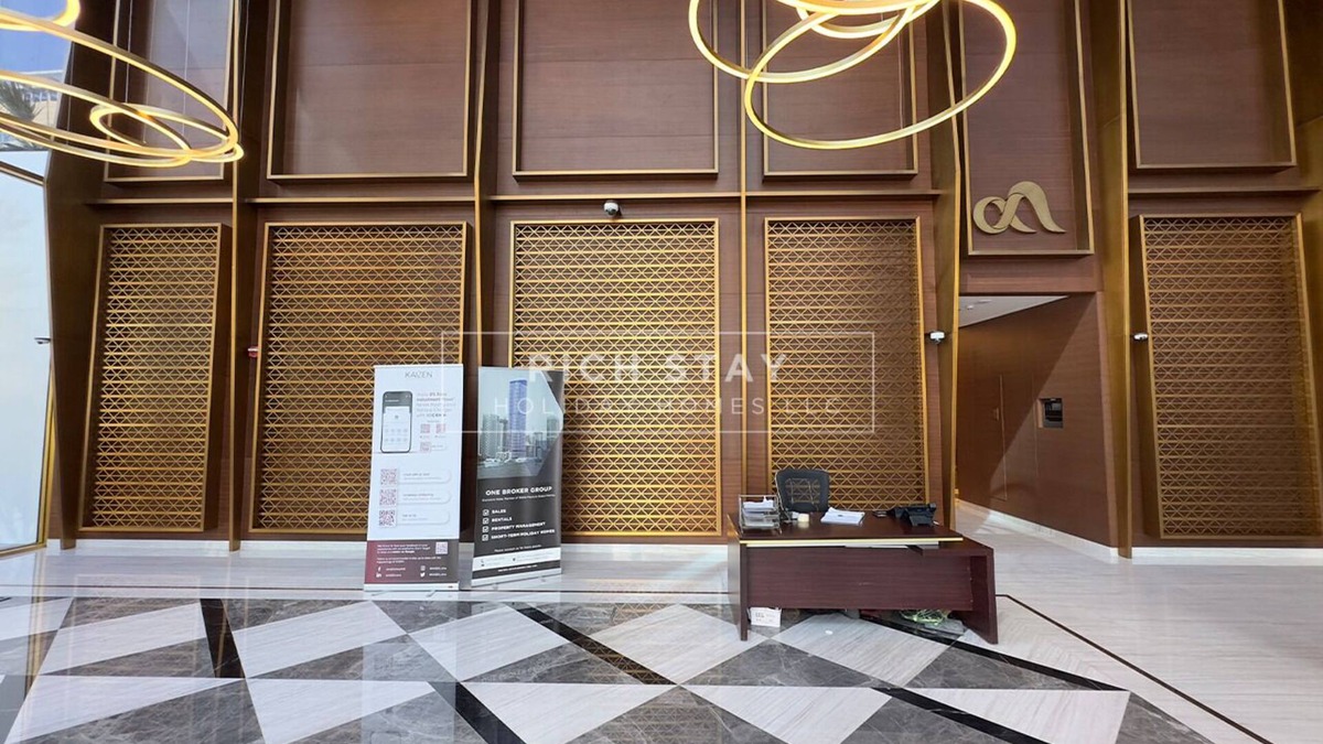 Jebel Ali Apartment | Stunning 1BR in Stella Maris, City View, Marina