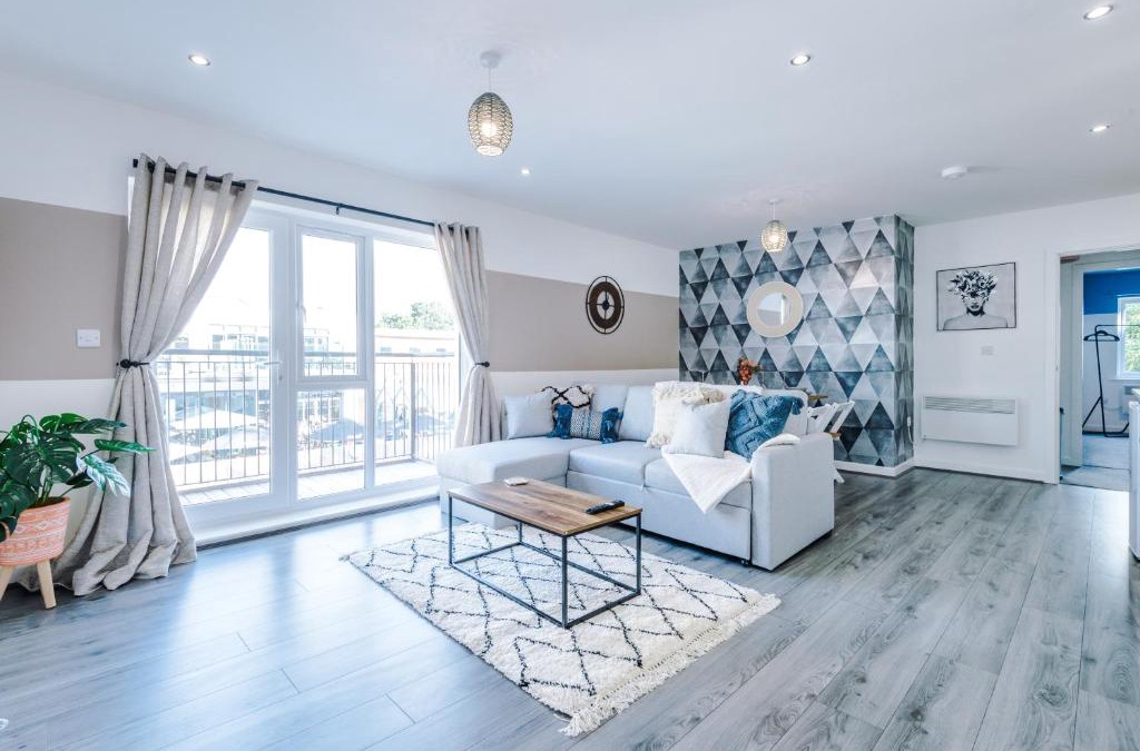 Formby Apartment | Stunning 2 Bed Apt By Greenstay Serviced Accommodation - Perfect For SHORT & LONG STAYS - Couples, Families, Business Travellers & Contractors All Welcome - 7