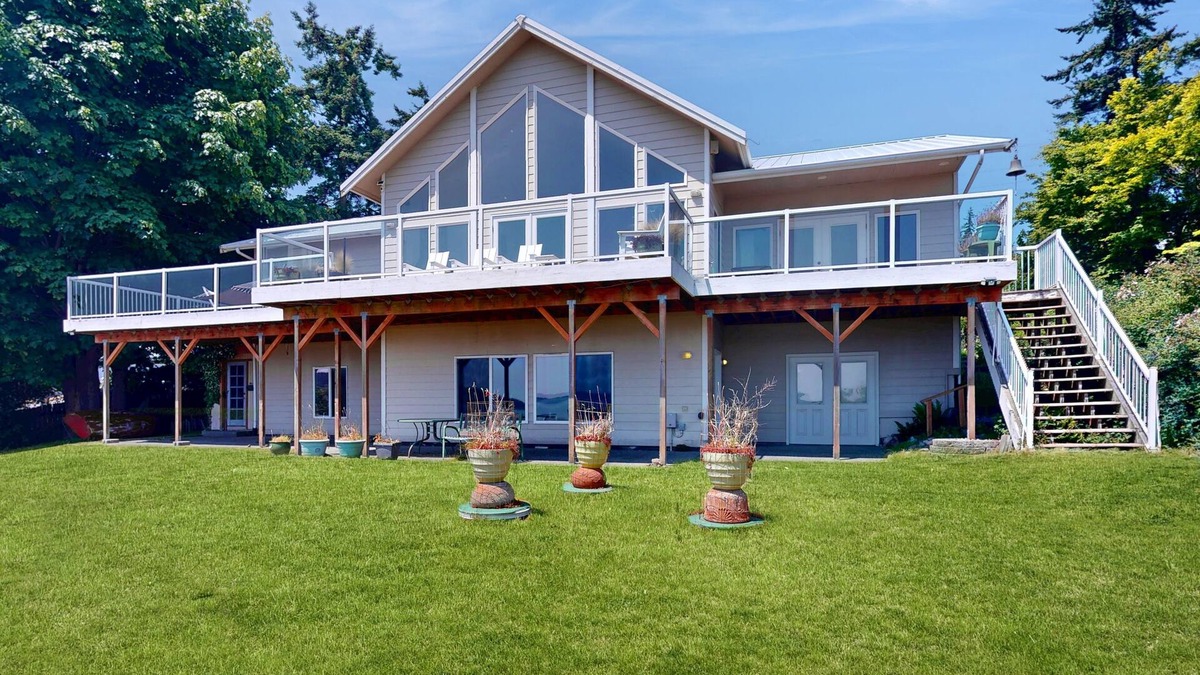 Greenbank House | Stunning 2 level waterfront home with firepit, WiFi, views, and pool table
