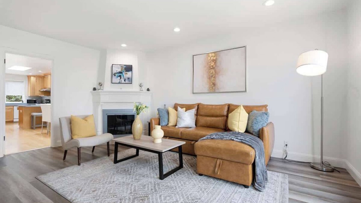 Daly City House | Stunning 2BR w/1BA Home near BART