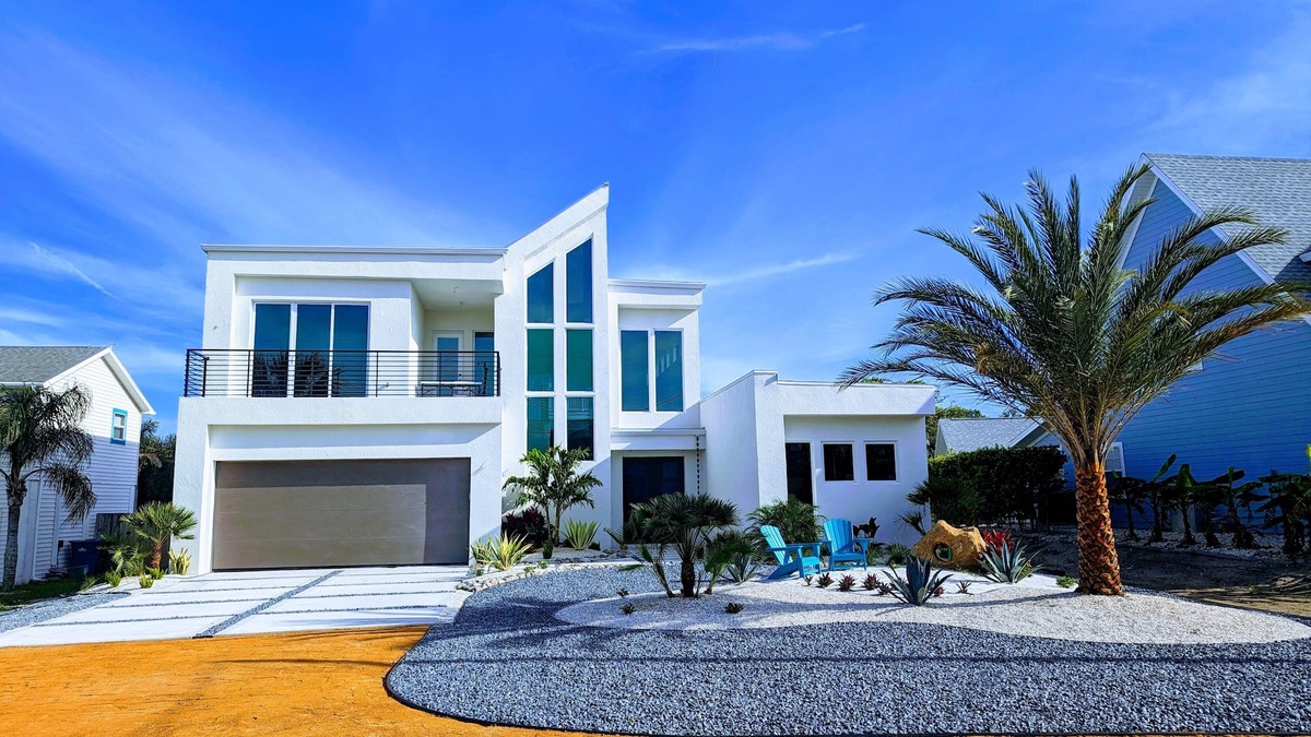 Ormond-by-the-Sea House | Stunning 3-bedroom Contemporary Catagory 5 Hurricane home in Ormond by the Sea