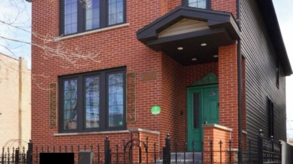 Irving Park House | Stunning 4-Bed 4-Bath Home - Prime Location OHare & Downtown <25-min, Free PRKNG