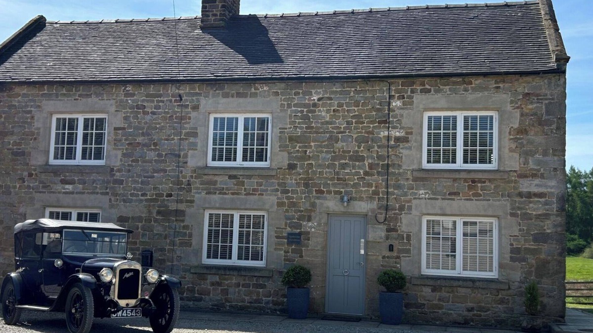 Winkhill House | Stunning 4 Bed Peak Dist Farmhouse Alton Towers