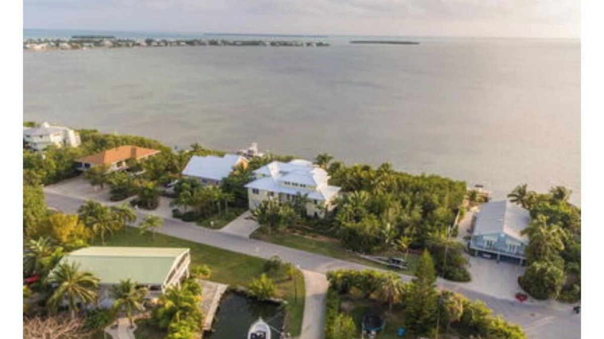 Cutthroat Harbor Estates House | Stunning 4 bedroom 3.5 bath Open Water home with great boating