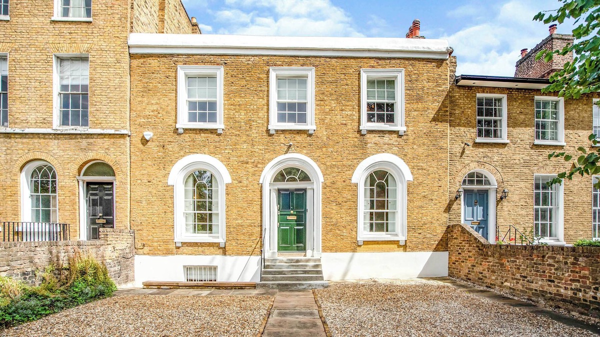 New Cross House | Stunning 5-Bed Regency House with garden in Central London