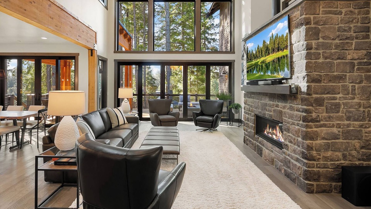 Cle Elum House | Stunning 6BR Home in Suncadia! Expertly furnished w/Game Rm*Hot Tub*Fire Pit