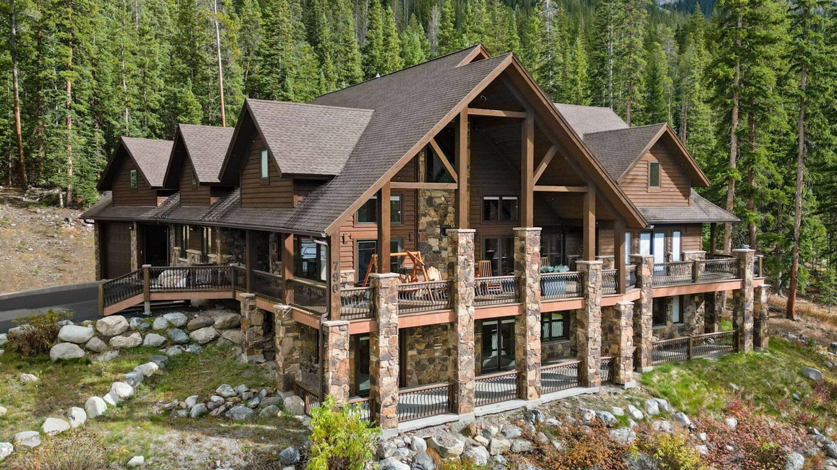 Blue River House | Stunning 6BR Lodge w/Beautiful Mt. Quandary Views