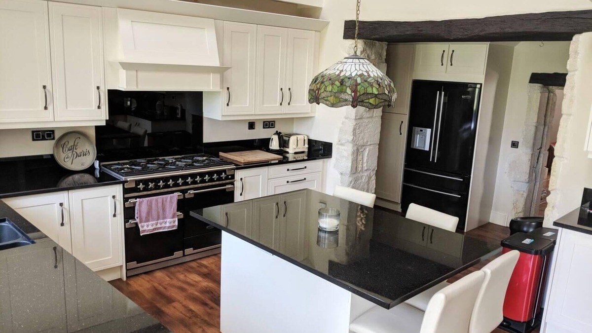 Dieulivol House | Stunning 7-Bed Vineyard masters house in Dieulivol