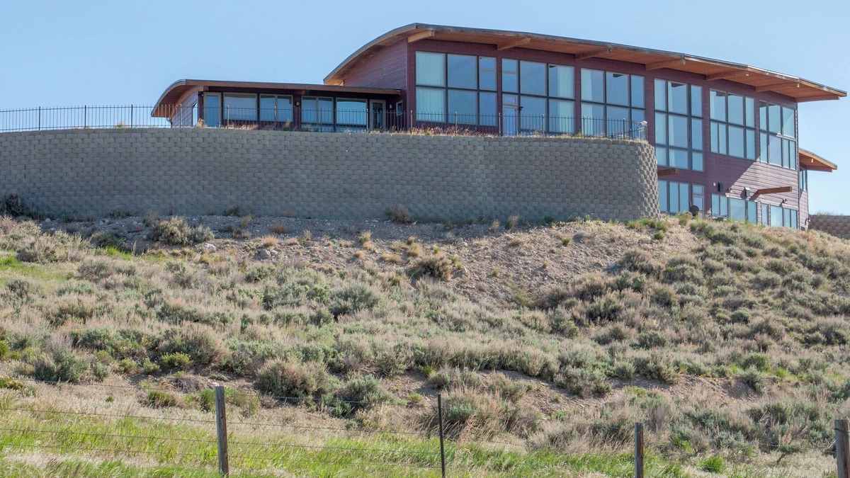 Powell Other | Stunning 7-bedroom Heart of Yellowstone Ranch. Sixty miles from Yellowstone.