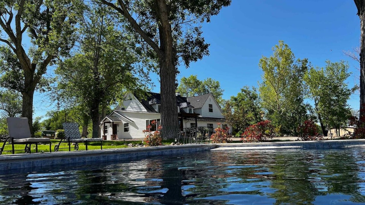 Reno Other | Stunning 7-Bedroom Ranch House with Pool/Hot Tub & Fire Features – Near Casinos!