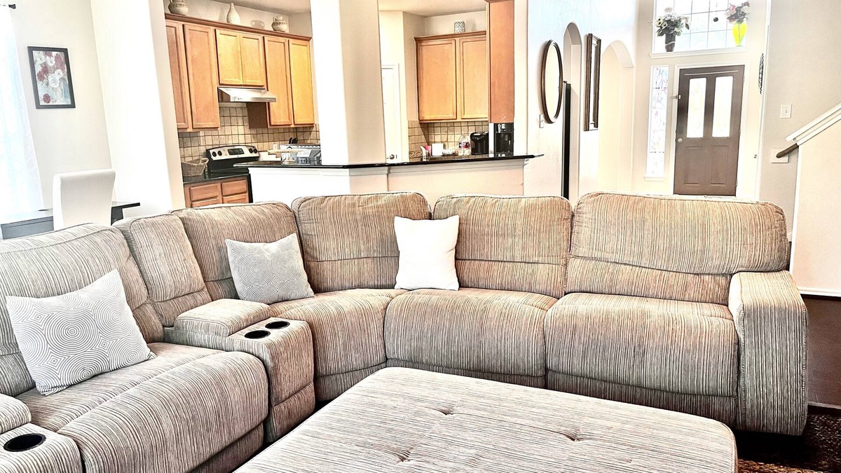Southbelt/Ellington House | Stunning and delightful home in Houston!Close to Hobbyairport,Downtown&Galveston