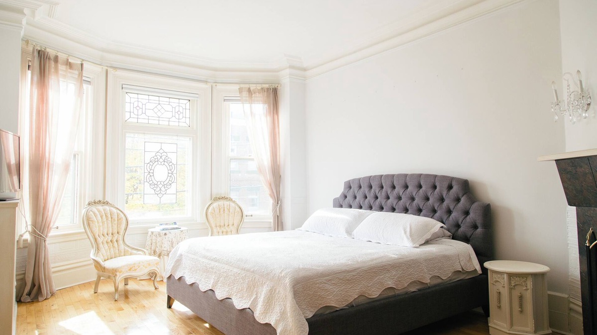 Saint John Apartment | Stunning and spacious heritage home