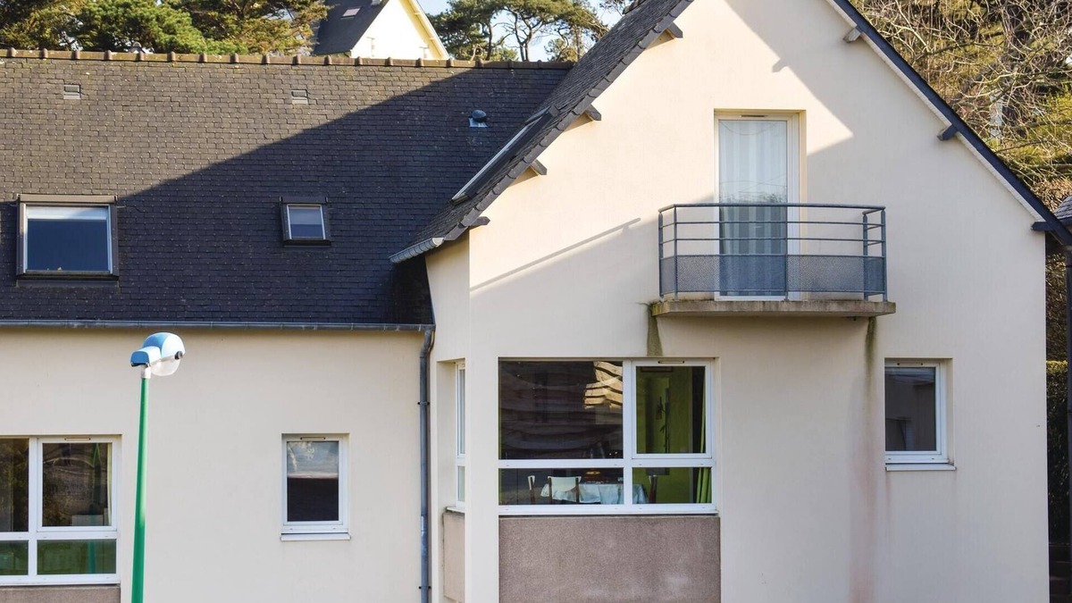 Trevou-Treguignec Apartment | Stunning apartment in Trevou Treguignec